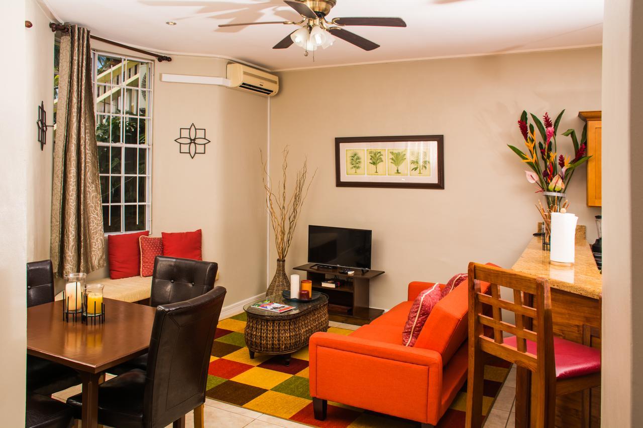 Heavenly Suites La Feuillet Bagian luar foto