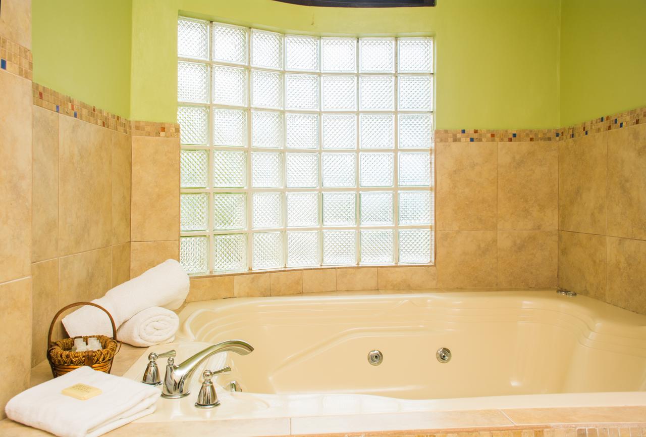 Heavenly Suites La Feuillet Bagian luar foto