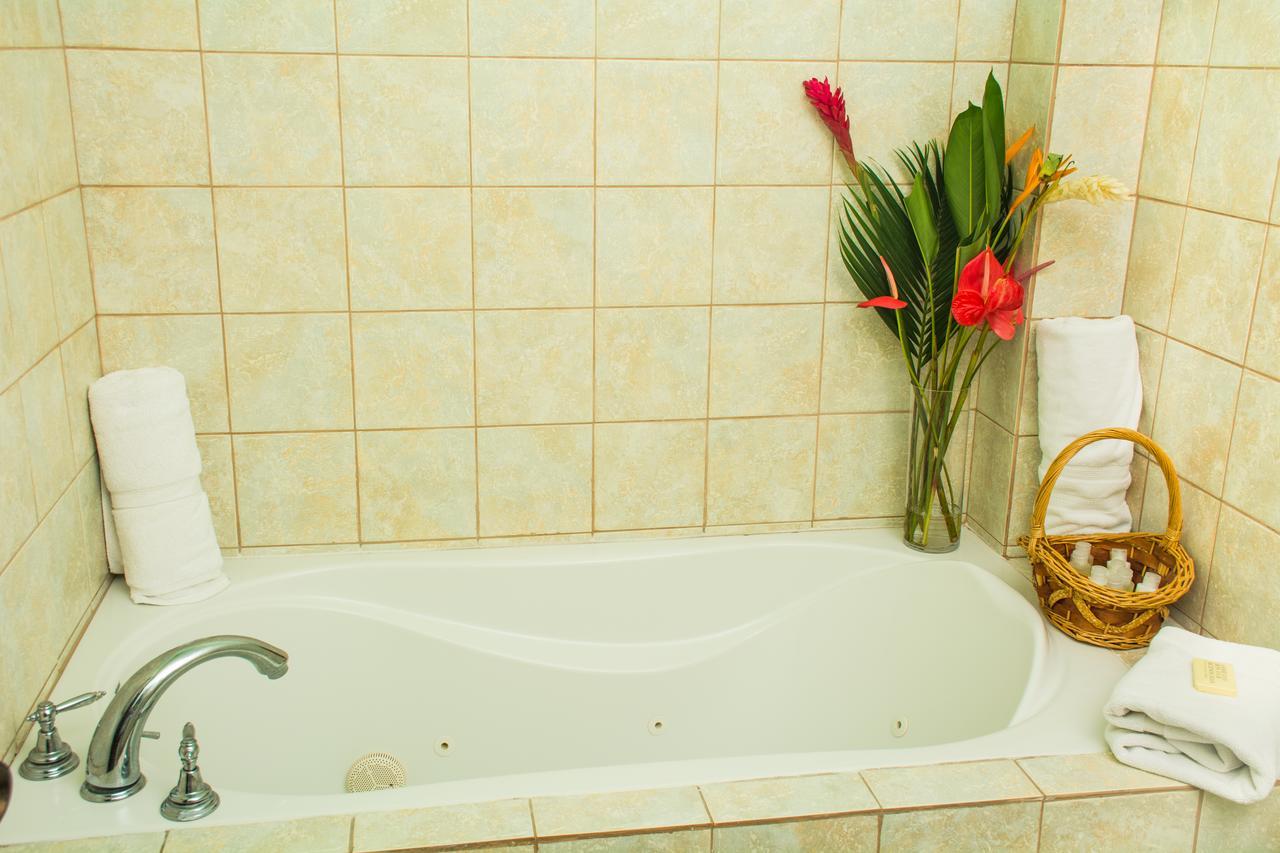 Heavenly Suites La Feuillet Bagian luar foto