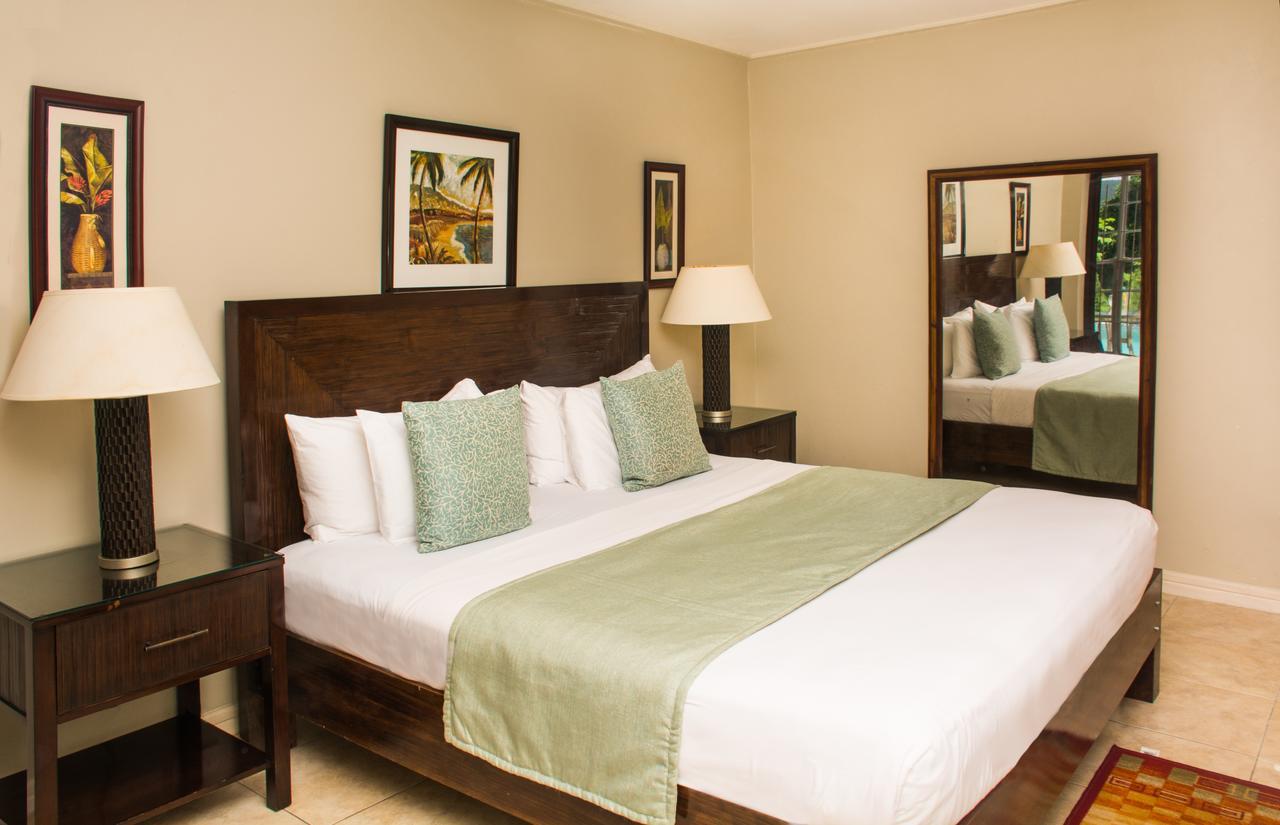 Heavenly Suites La Feuillet Bagian luar foto